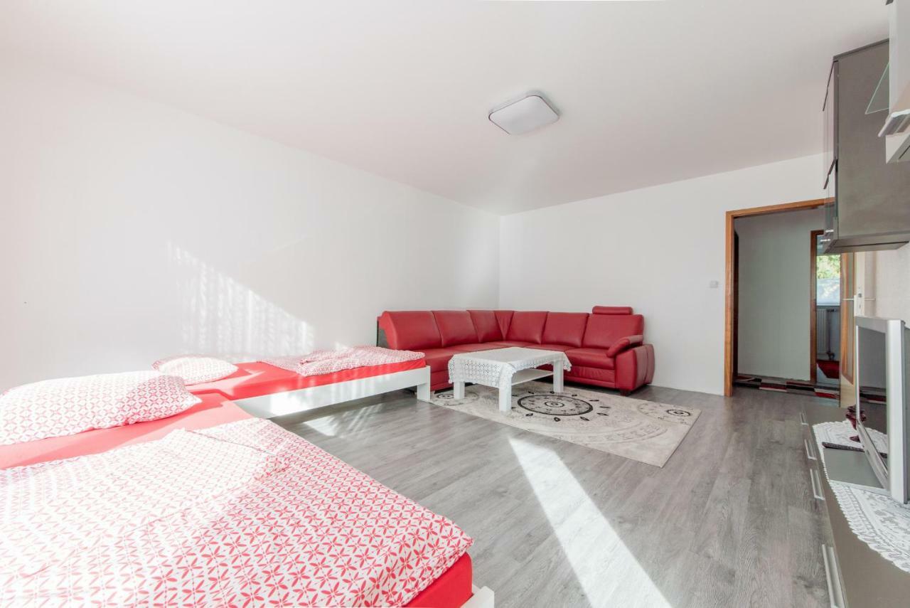 Privatapartment Messe Sued Hannover Bagian luar foto
